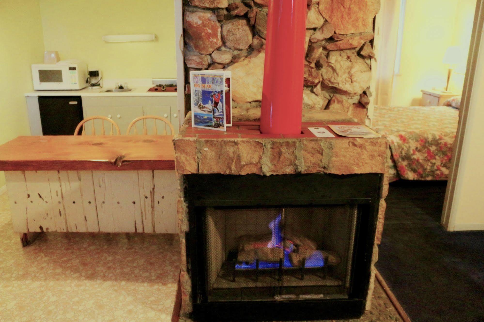 Big Bear Inn Big Bear Lake Buitenkant foto